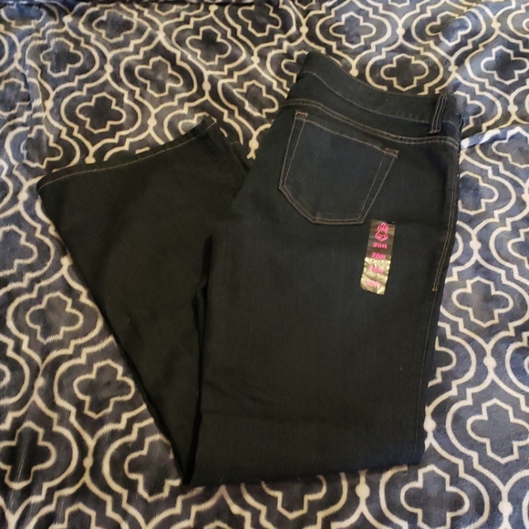 torrid Denim - Torrid Bombay bootcut dark wash jeans torrid Denim - Torrid Bombay bootcut dark wash jeans